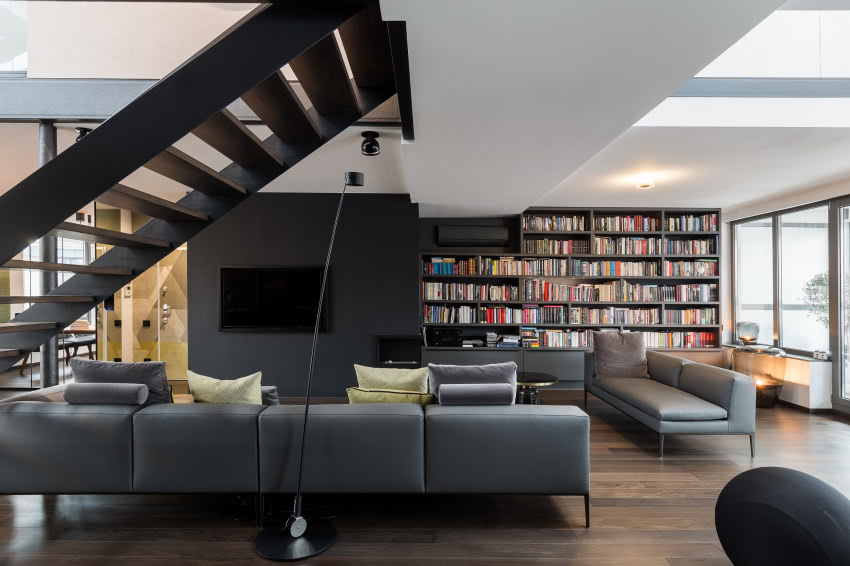 W otwartej przestrzeni dziennej uwagę
przykuwa...