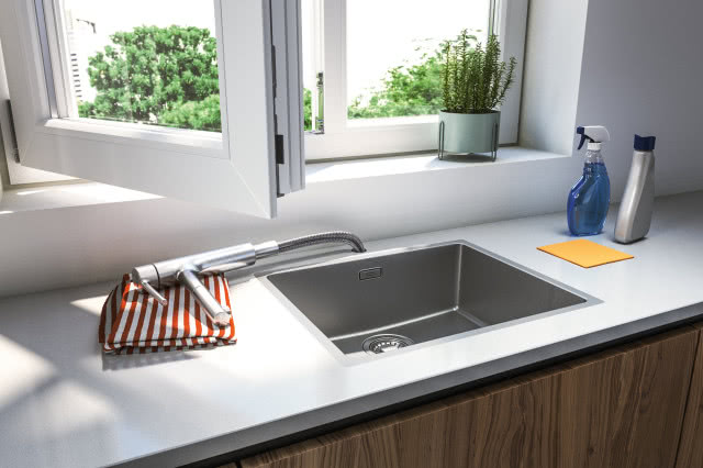 Franke bateria kuchenna podokienna Centro pull-out window