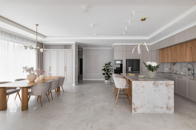 gresowa podłoga w salonie i kuchni