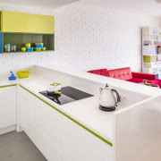 - Jest w projektowaniu zasada, że jeden kolor...