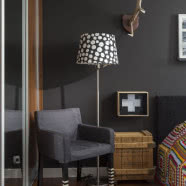 Vintage, plakaty i kolory w 3-pokojowym mieszkaniu