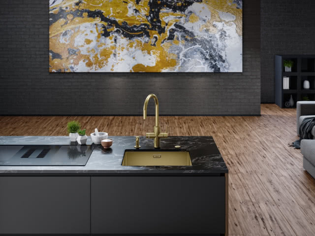 Mythos Water Hub w kolorze złotym