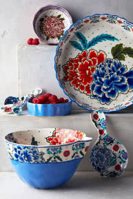 Ceramiczne przybory i naczynia z kolekcji Delphina