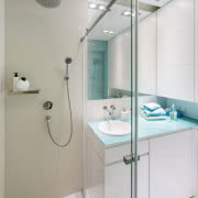 - Jest w projektowaniu zasada, że jeden kolor...