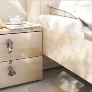 Biżuteryjne uchwyty mebli do sypialni R&O by VOX...