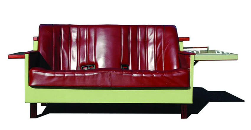 Kanapa ze starej zamrażarki i lodówki, Adrian...