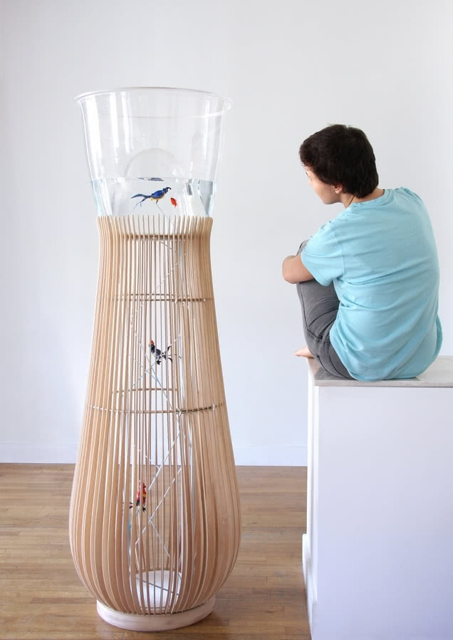 Duplex jest zarazem akwarium i klatką
dla...