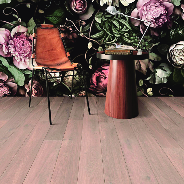 Deska podłogowa w różowym odcieniu
