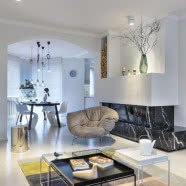 Białe wnętrza i kolorowy design