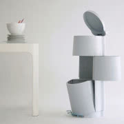 Tri3 służy do... sortowania śmieci. Pojemnik...