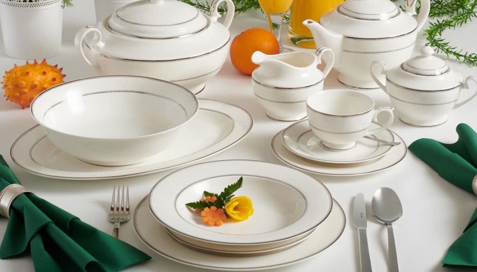 Aranżacja wielkanocnego stołu z porcelaną Villa Italia