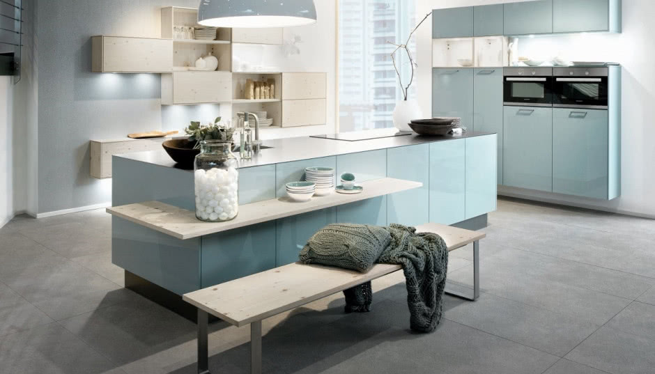 Häcker otwiera salon w Warszawie!