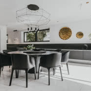 Nowoczesna willa na Górnym Śląsku - została wybudowana 30 lat temu!