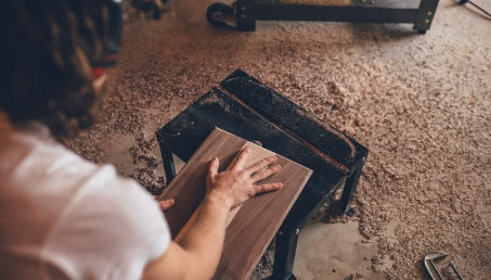 Remont podłogi - na czym nie oszczędzać?