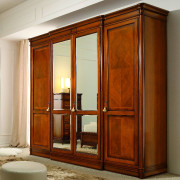 Provencal - szafa wykonana z litego drewna...