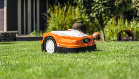 Jak osiągnąć idealny trawnik?