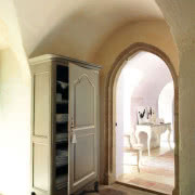 Provencal - szafa wykonana z litego drewna...