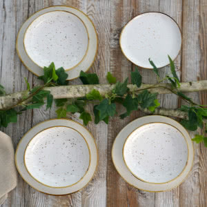 Aranżacja wielkanocnego stołu z porcelaną Villa Italia