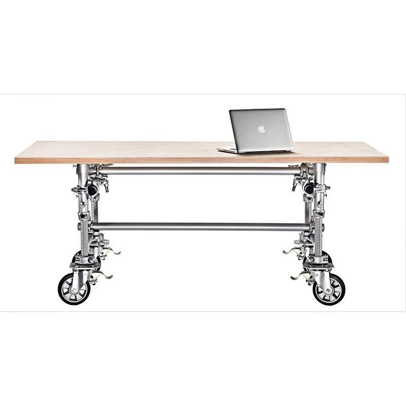 Stół, proj. Mirosław Nizio 