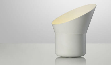 Up - oryginalna lampa stołowa