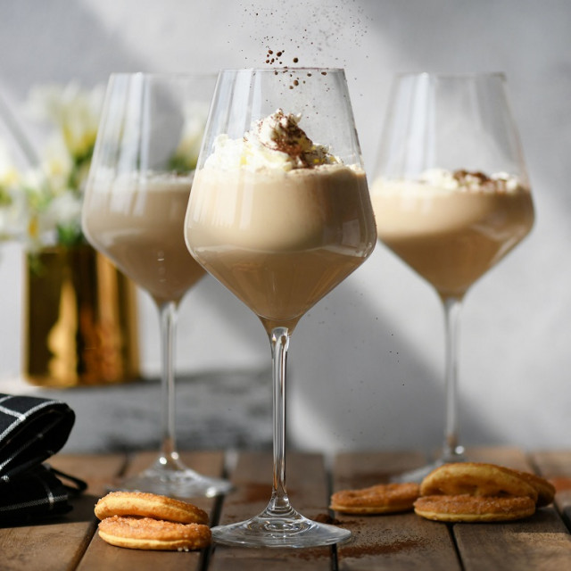 Kieliszki do likieru