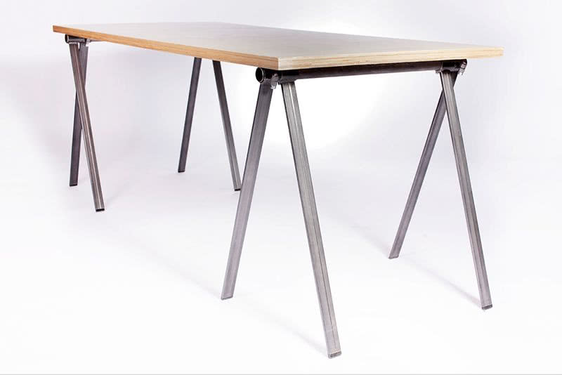 Stół, proj. Mirosław Nizio 