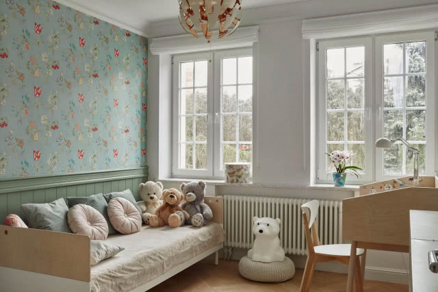 stylowa tapeta w pokoju dla dzieci