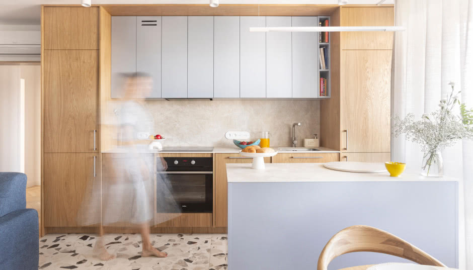 Były płytki PCV i boazeria jest nowoczesne wnętrze! Metamorfoza mieszkania w bloku z wielkiej płyty