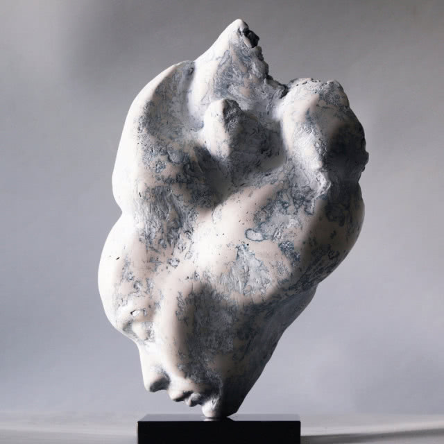 Aleksandra Piasecka - Burden of necessity-Ciężary konieczności, pył marmurowy i żywica -2023