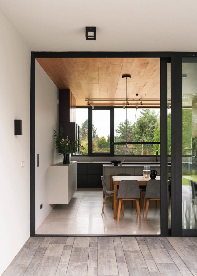 Przeszklona jadalnia