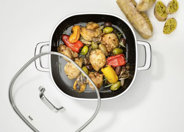 Patelnia Quadro Red z pokrywą, ceramika Silargan, bez niklu, wym. 26 x 26 cm, SILIT