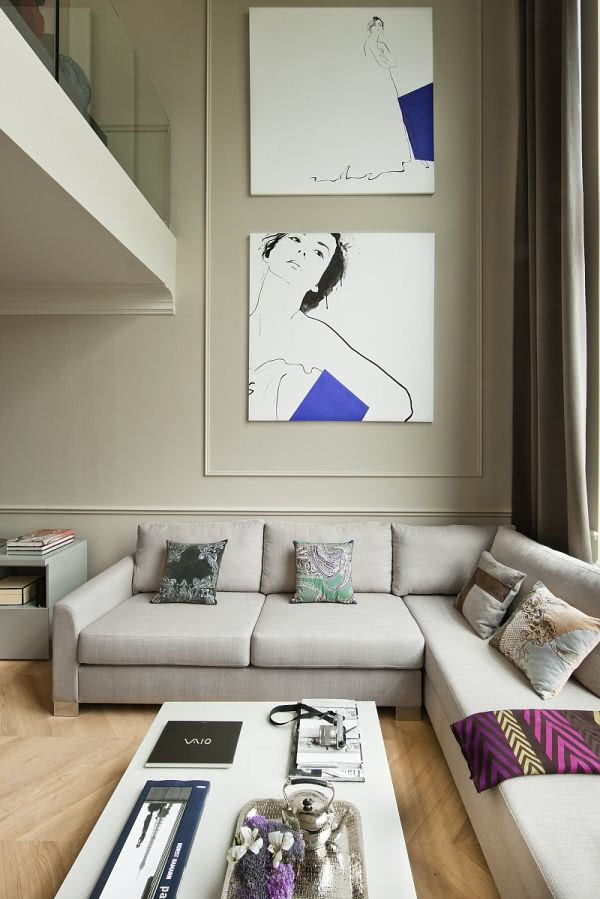 Salon loftu Manhattan w apartamentowcu Woronicza...