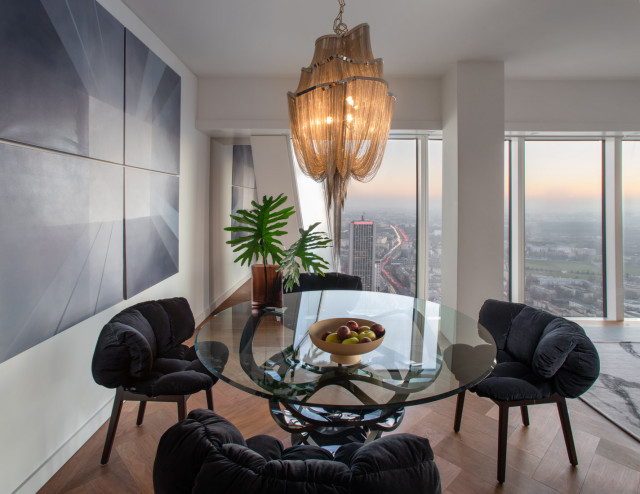 Okrągły szklany stół