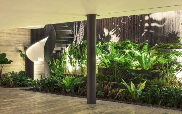 dom ukryty wśród zieleni