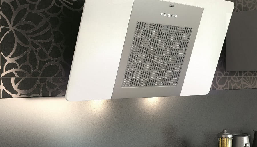 Dekoracyjny okap prosto z Mediolanu