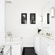 Wnętrza w apartamentowcu Woronicza Qbik projektu...