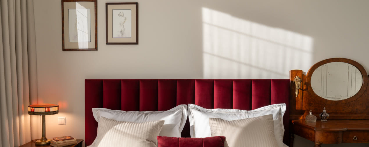 Kobiece mieszkanie w Starej Stoczni w Gdańsku. Tak architektka wyeksponowała w nim antyki!