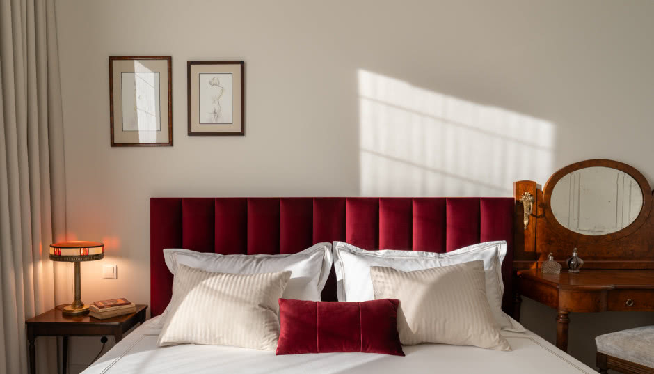 Kobiece mieszkanie w Starej Stoczni w Gdańsku. Tak architektka wyeksponowała w nim antyki!