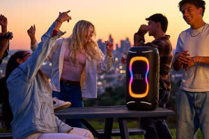 JBL PartyBox 130 - mobilna moc dźwięku i światła gotowa na każdą imprezę