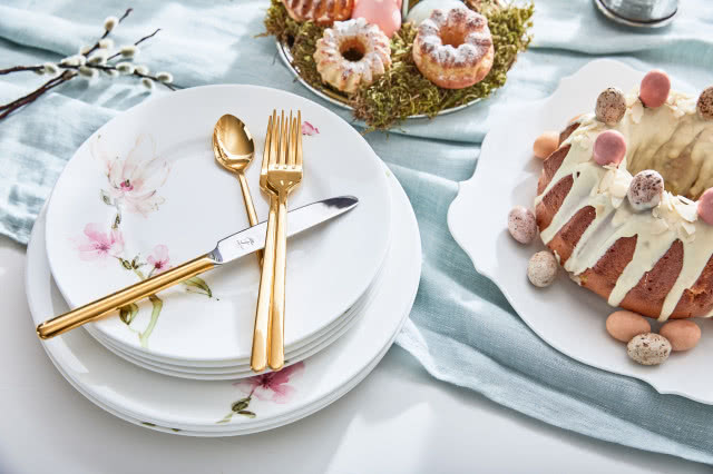 Wielkanocny stół - dobór zastawy stołowej i dekoracji