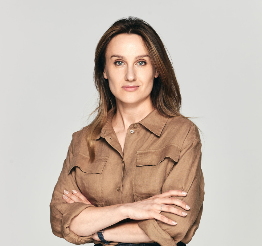 Paulina Shacalis, Dyrektor Zarządzająca i...