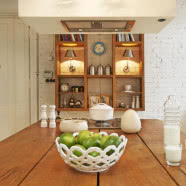 Ażurowe schody w mieszkaniu na poddaszu