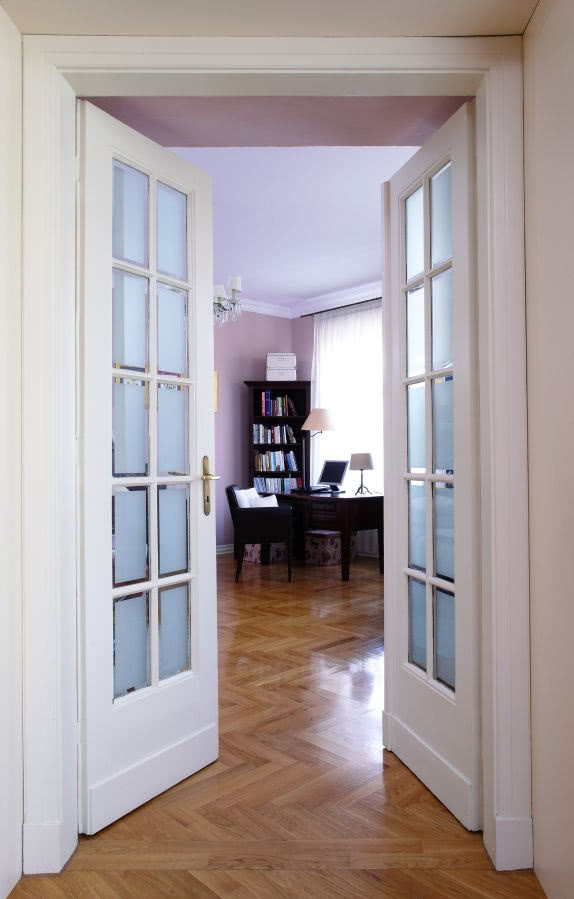 Tak naprawdę jest to sypialnia i gabinet Maćka w...