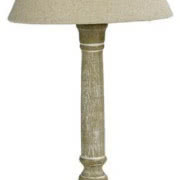 Elegancki porcelanowy wazon jest istotnym...