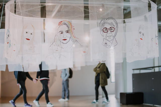 Łódź Design Festival 2023, wystawa „O_KRĘGI”  Centralne Muzeum Włókiennictwa. Fot. Marta Strzelczyk