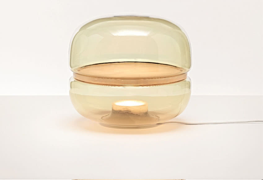 Lampa Macaron z zamkniętym w delikatnym szkle...