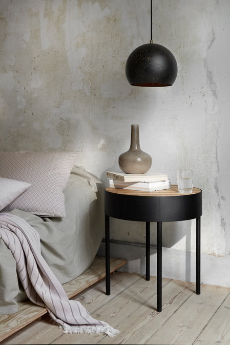 Sypialnia w styl japandi, fot. Broste Copenhagen