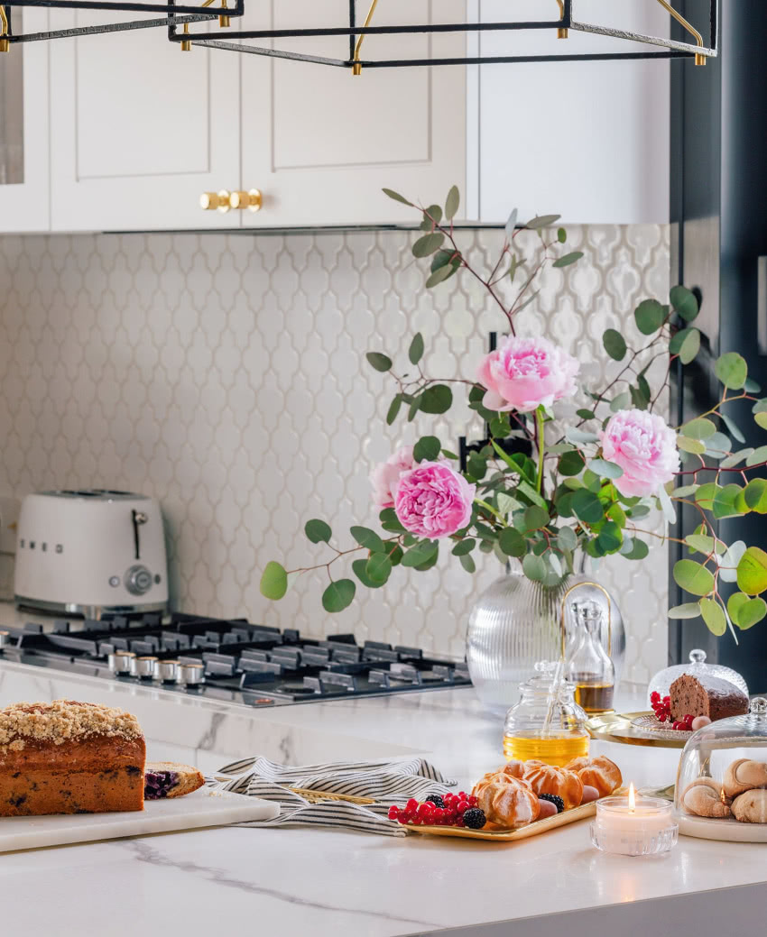 Nad blatem kuchennym zastosowano piękne...