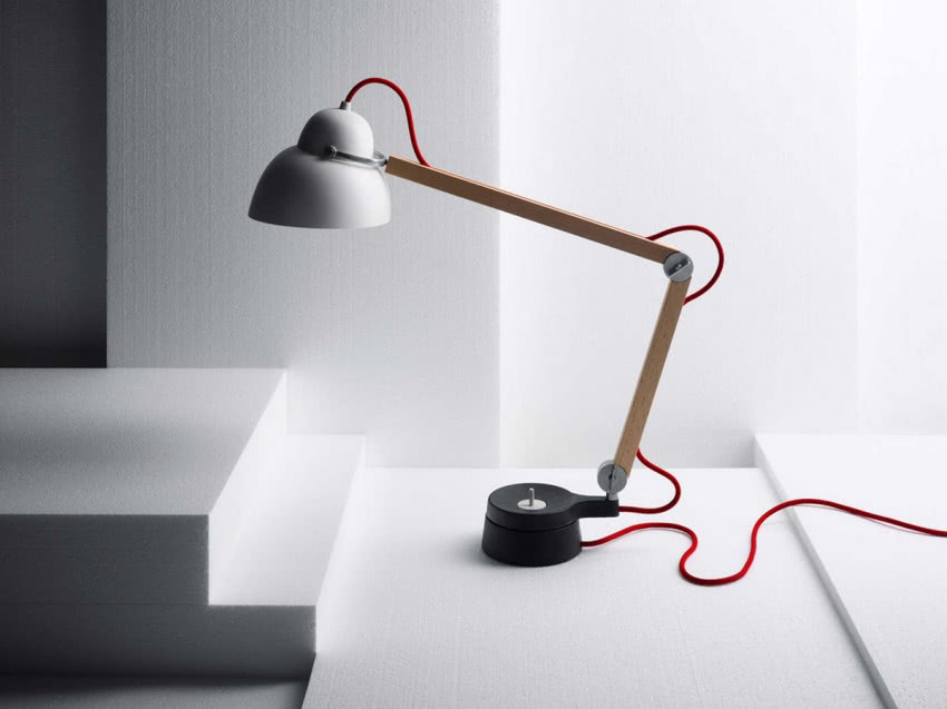 Funkcjonalność i prostota
Lampa biurkowa dla...