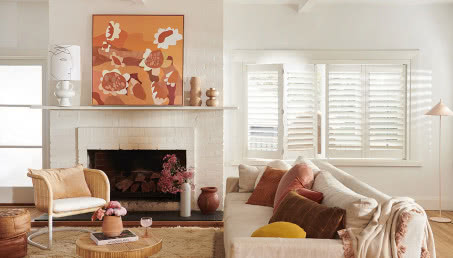 Shuttersy na okna - czym są i do jakich wnętrz sprawdzą się najlepiej?